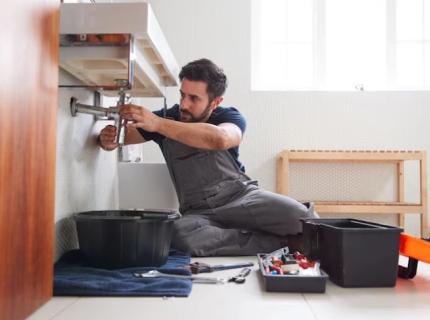 5 Reasons to Hire Handyman Services for Your Home in Dubai logo