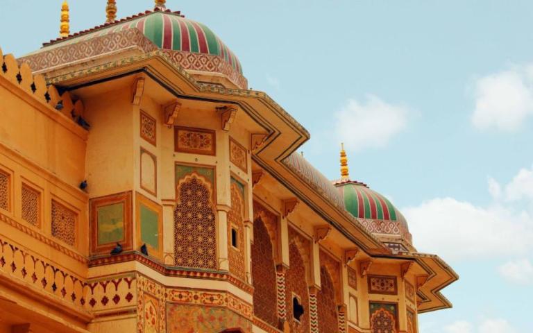 Are you looking for the Golden Triangle Tour 3 Nights 4 Days Package logo
